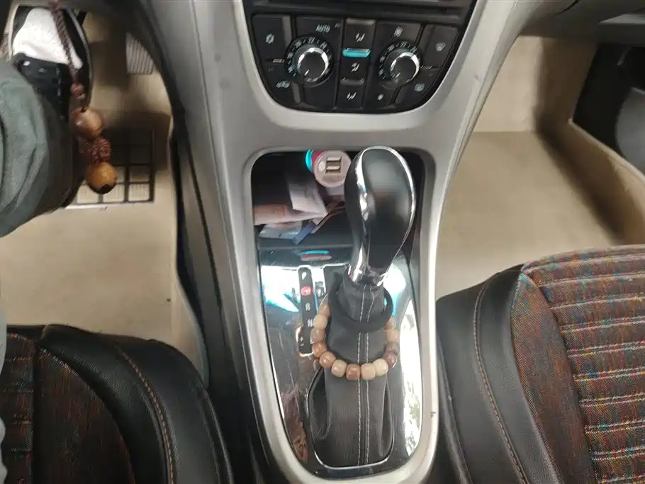 Buick Excelle 2014 XT 1.6L Automatic Fashion фото 15