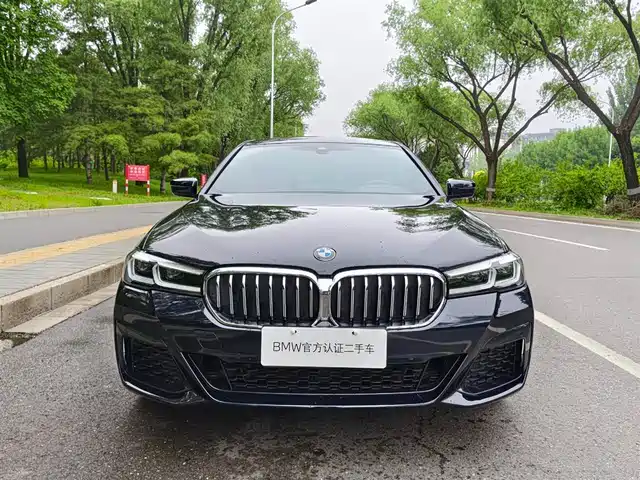 BMW 5 Series 2023 Facelift 530Li Leading M Sport Package — фото 2