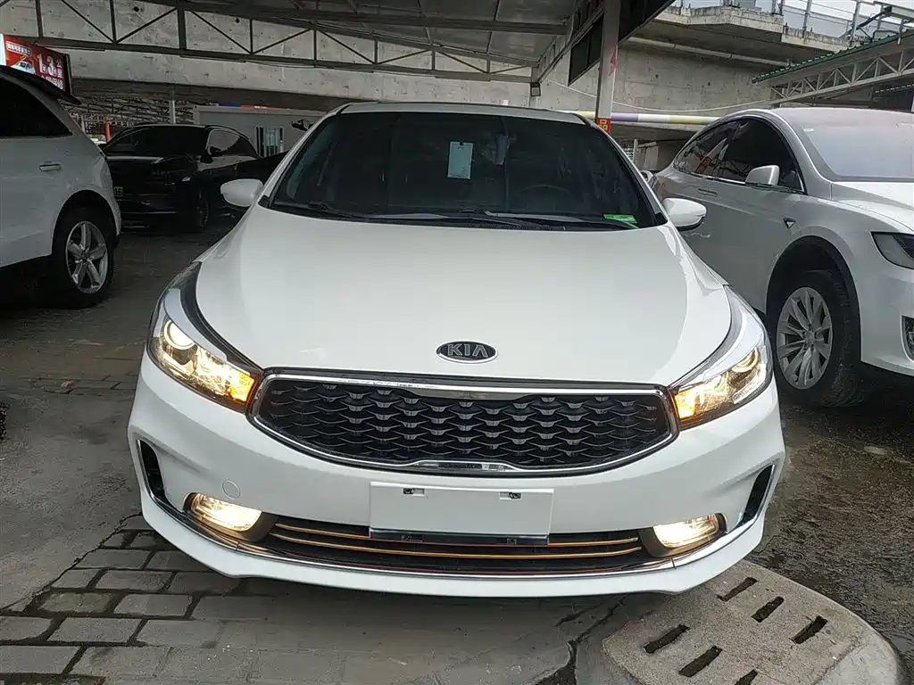 Kia K3 2016 1.6L Automatic GLS фото 3