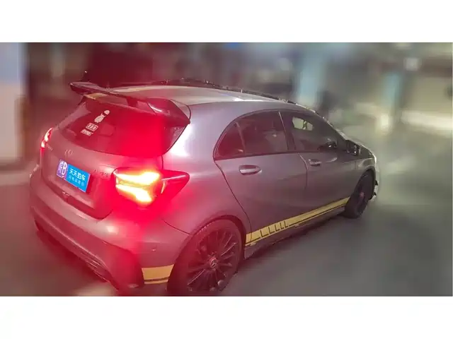 Mercedes-Benz A-Class AMG (Import) 2017 AMG A 45 4MATIC — фото 2