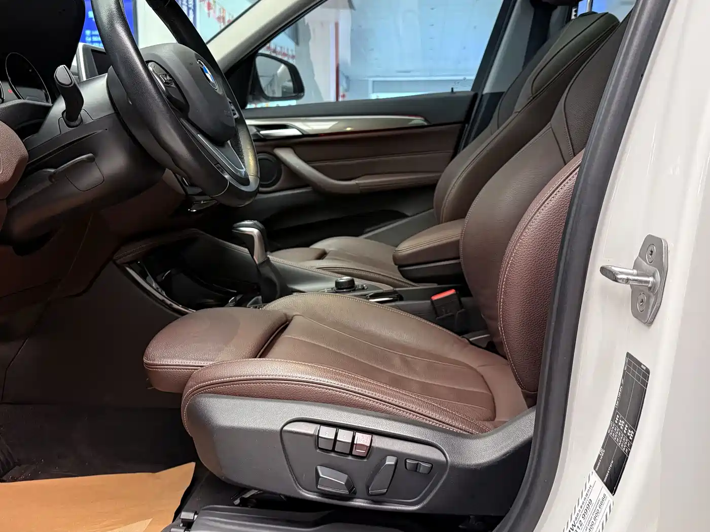 BMW X1 2019 sDrive18Li Premium Model фото 12
