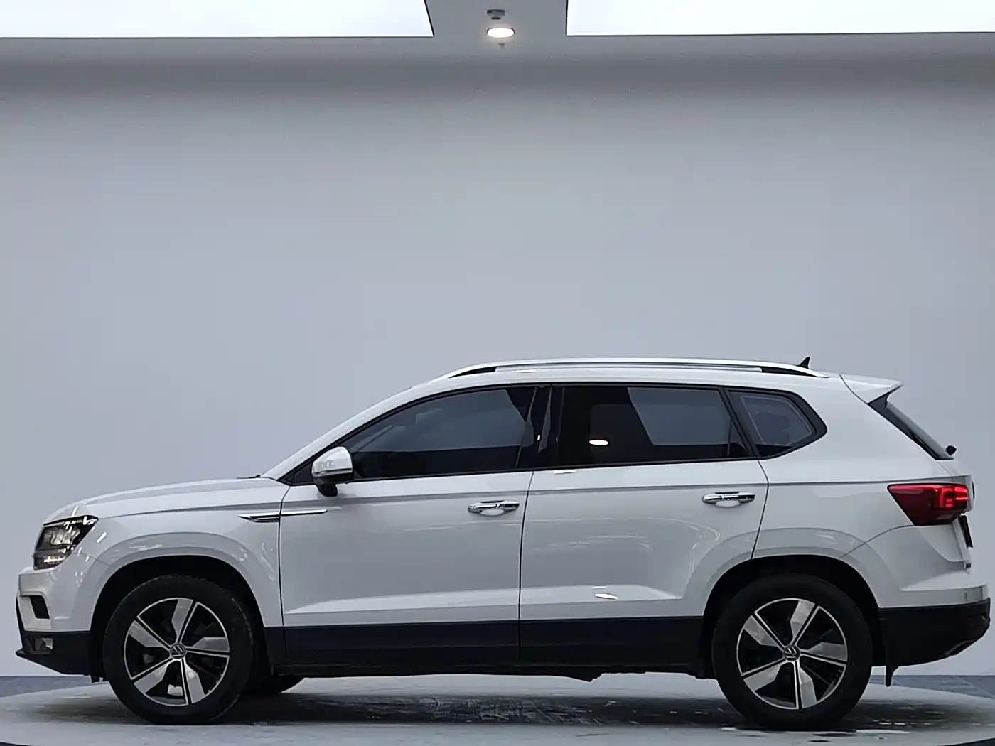 Volkswagen Tharu 2022 280TSI 2WD Comfort фото 5