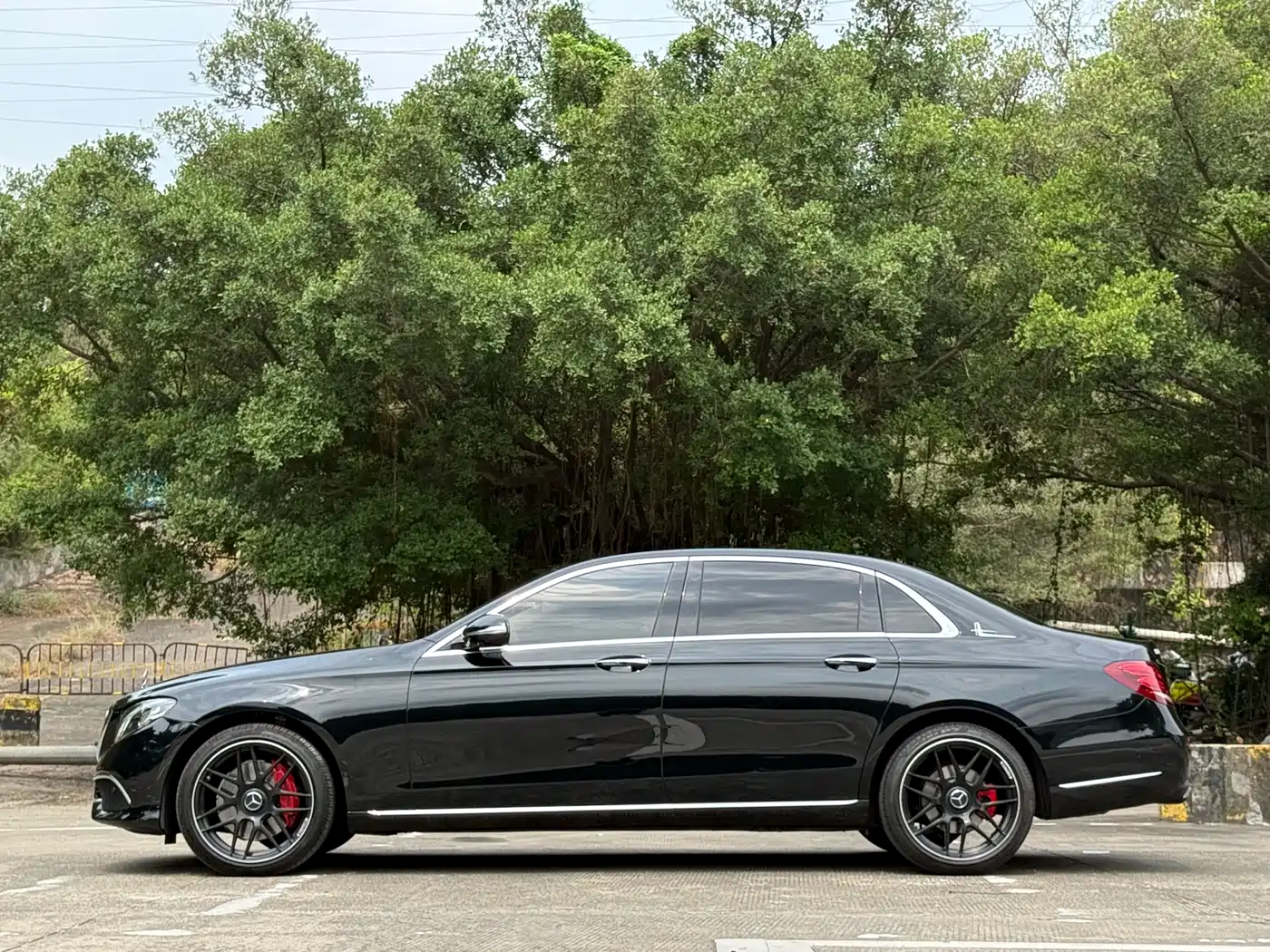 Mercedes-Benz E-Class 2018 E 300 L Luxury фото 15