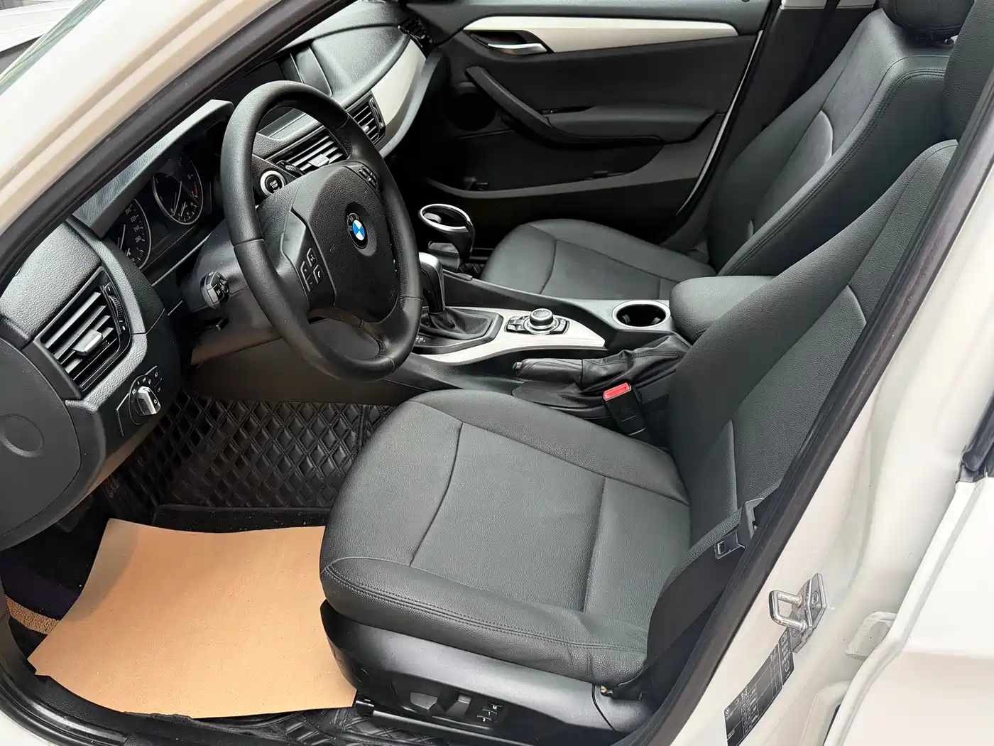 BMW X1 (Import) 2012 sDrive18i Luxury фото 7