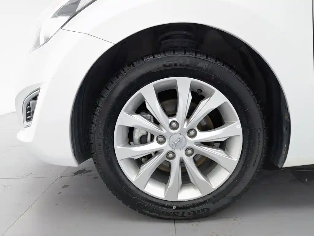 Hyundai Langdong 2017 2016 1.6L Manual Premium Edition