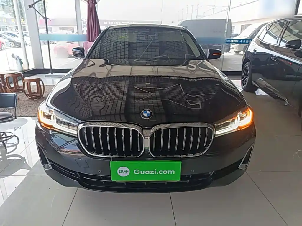 Фото 3 - BMW 5 Series