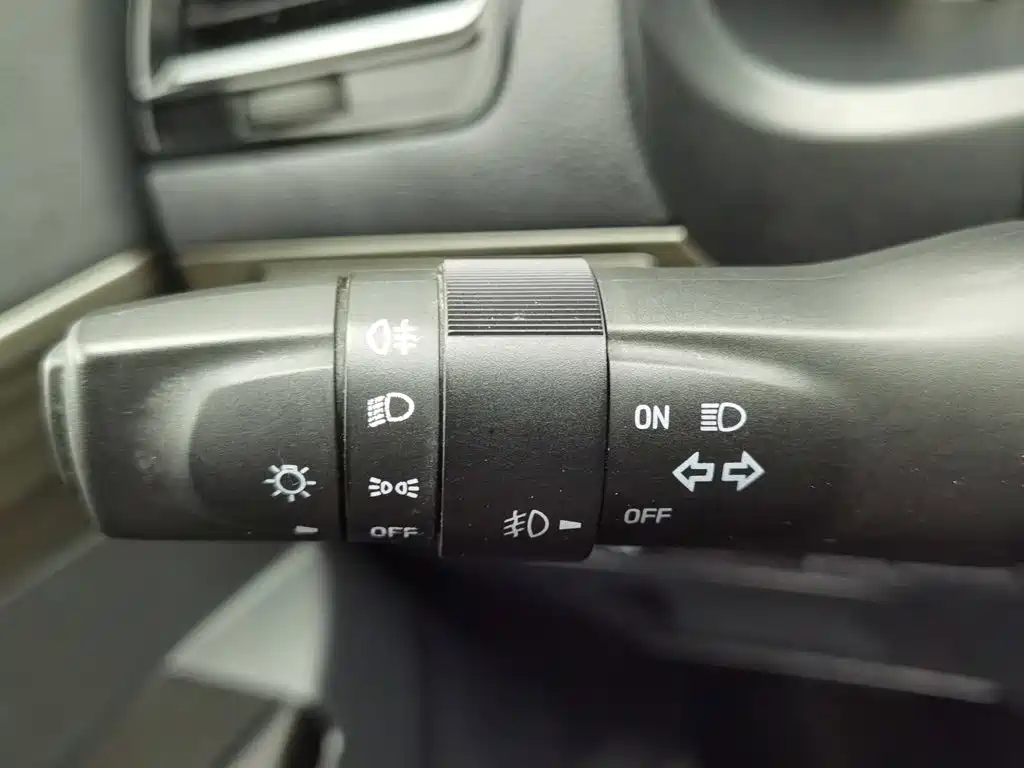 Isuzu mu-X Ranger 2023 2022 2.0T Gasoline Automatic 4WD Joy Version 5-Seater