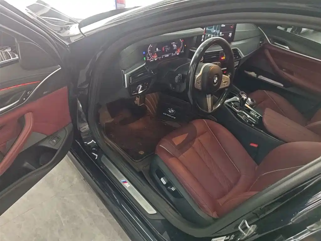 BMW 5 Series 2022 Model Second Facelift 530Li Leading M Sport Package фото 16