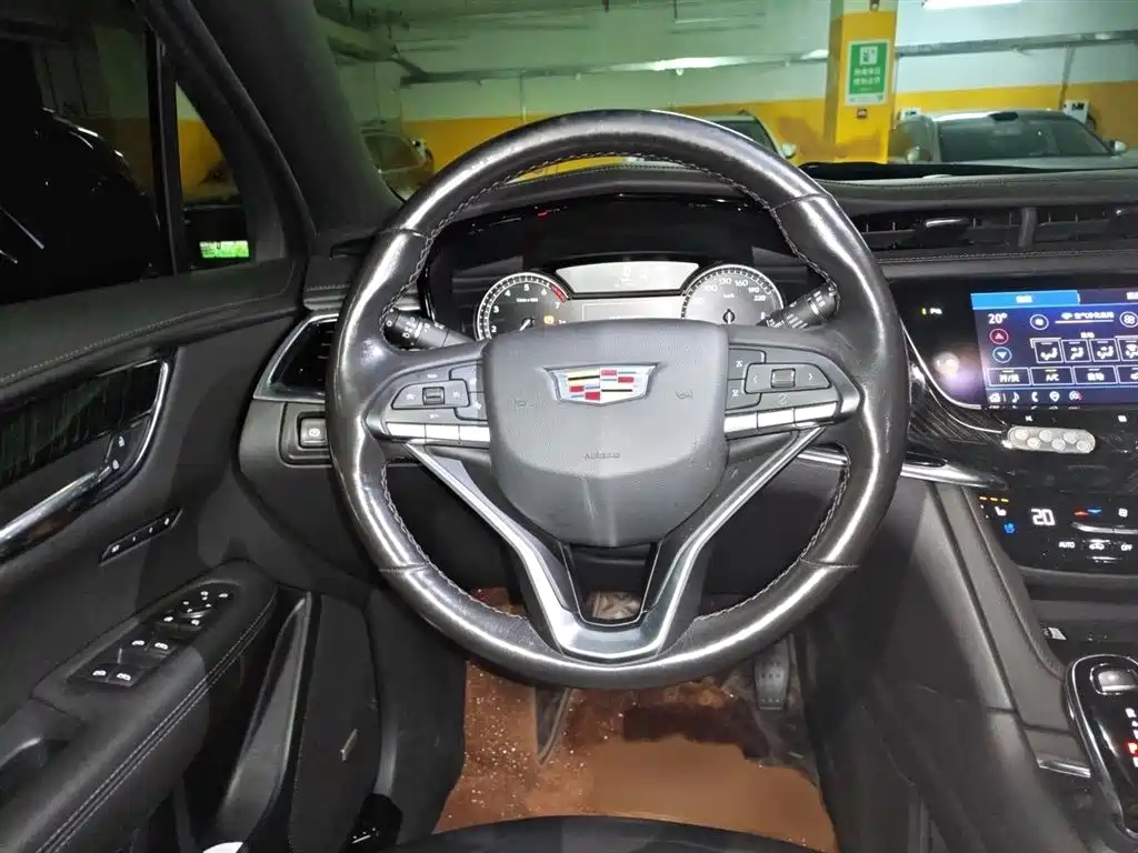 Cadillac XT6 2021 28T 6-Seater AWD Luxury фото 3