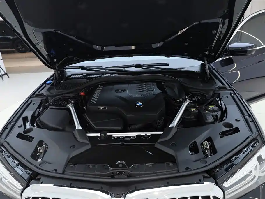BMW 5 Series 2022 Facelift II 530Li Premium Package M Sport фото 3