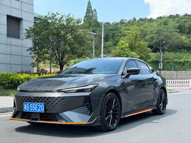 Changan UNI-V 1.5T 500Bar, Премиум Спорт