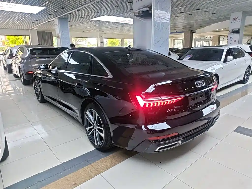 Audi A6L 2021 40 TFSI Luxury Sport фото 5