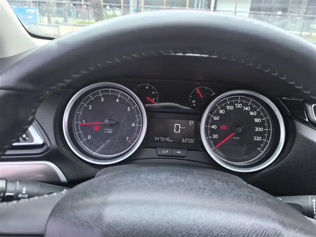 Peugeot 408 2018 350THP Automatic Luxury Edition фото 5