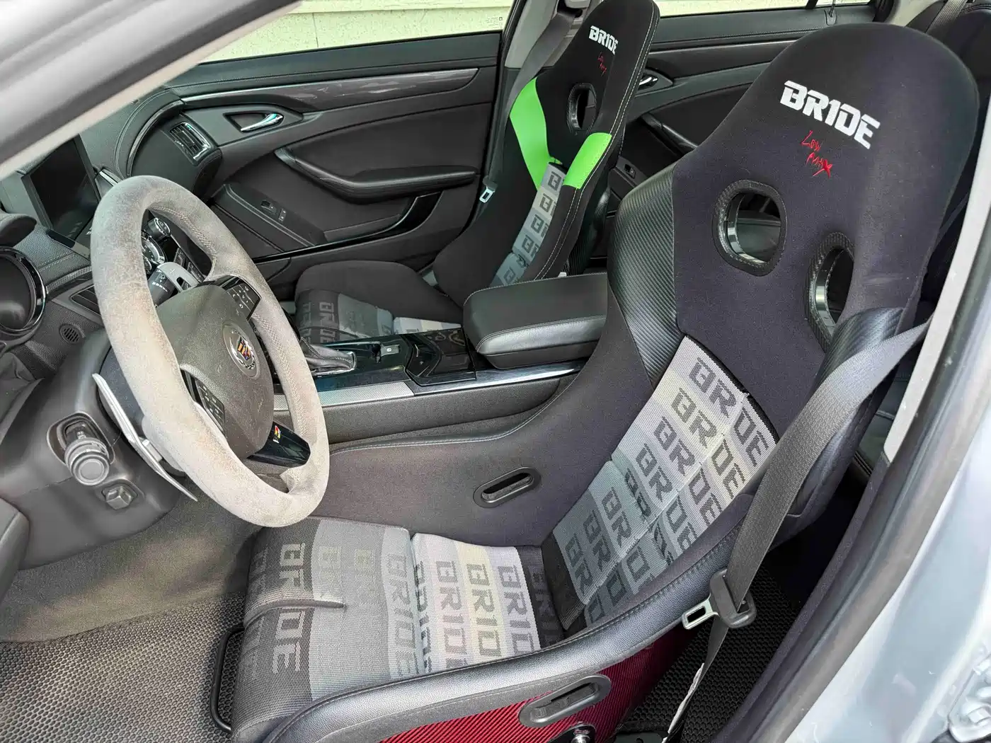 Cadillac CTS (Import) 2010 2009 Model 6.2L CTS-V