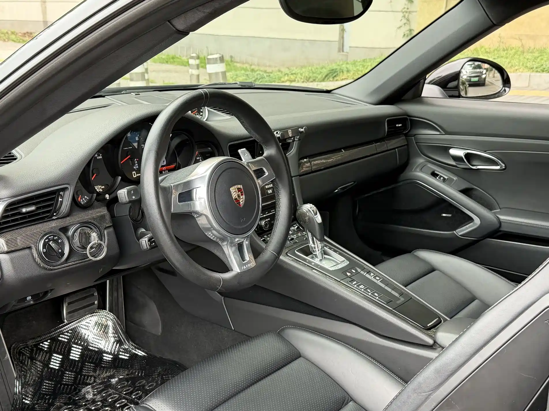 Фото 6 - Porsche 911