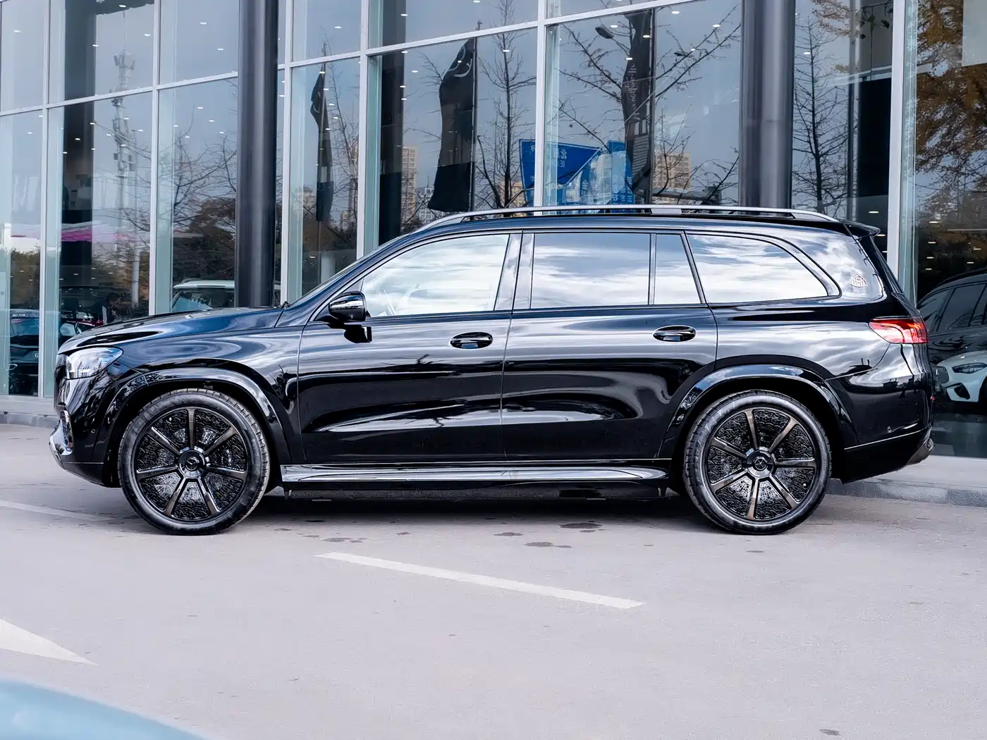 Mercedes-Benz Maybach GLS 2025 GLS 600 4MATIC Liyue Edition фото 6