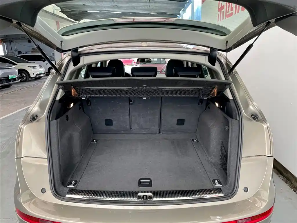 Audi Q5 2012 2.0TFSI Luxury фото 22