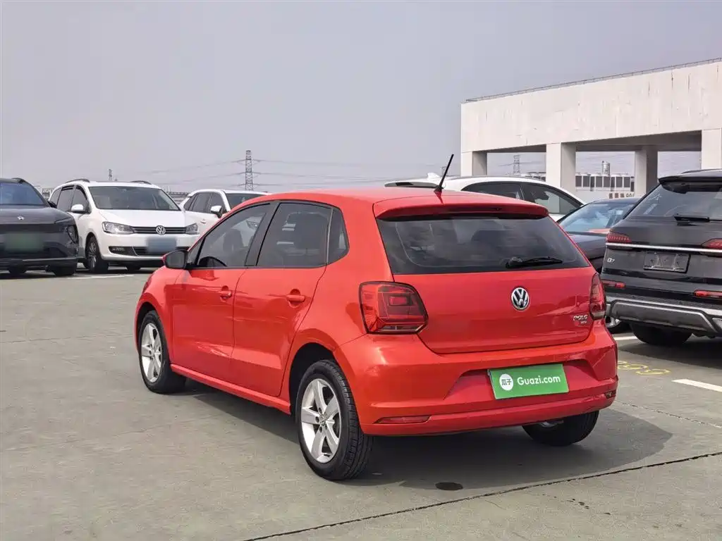 Volkswagen Polo 2016 1.6L Automatic Comfort фото 13