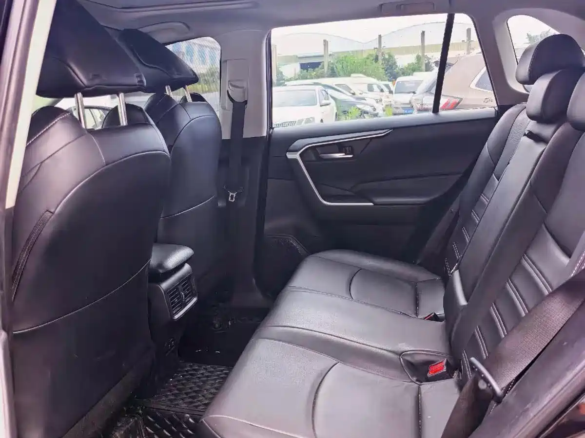 Toyota Wildlander 2020 2020 2.0L CVT 2WD Luxury Edition