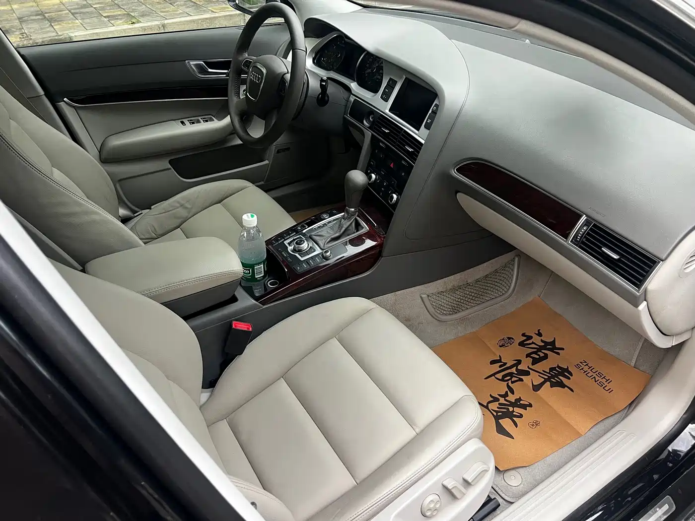 Фото 23 - Audi A6L