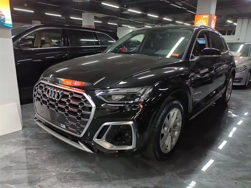 Audi Q5L 2022 40T Luxury Dynamic фото 2