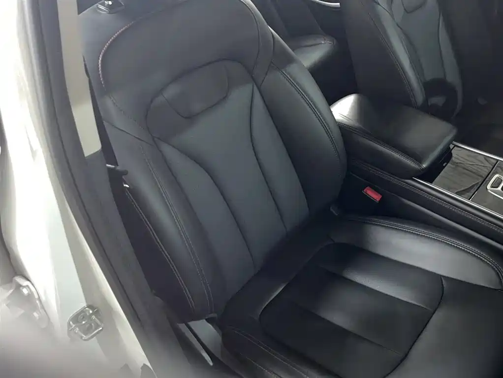 Photo 3 - Changan CS75