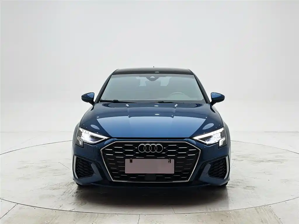 Audi A3 2021 Sportback 35 TFSI Fashion Sport фото 2