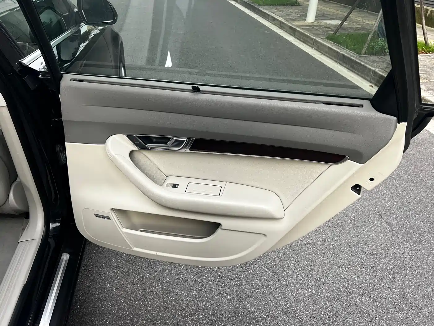 Фото 18 - Audi A6L