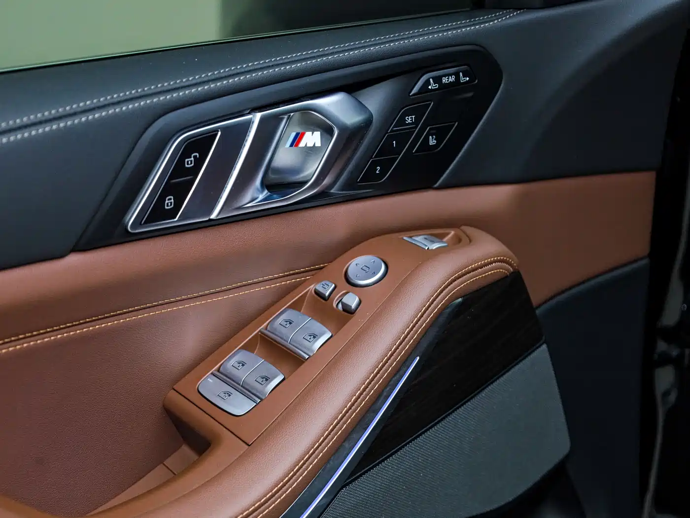 BMW X7 2024 xDrive40i Leading Luxury Package фото 17