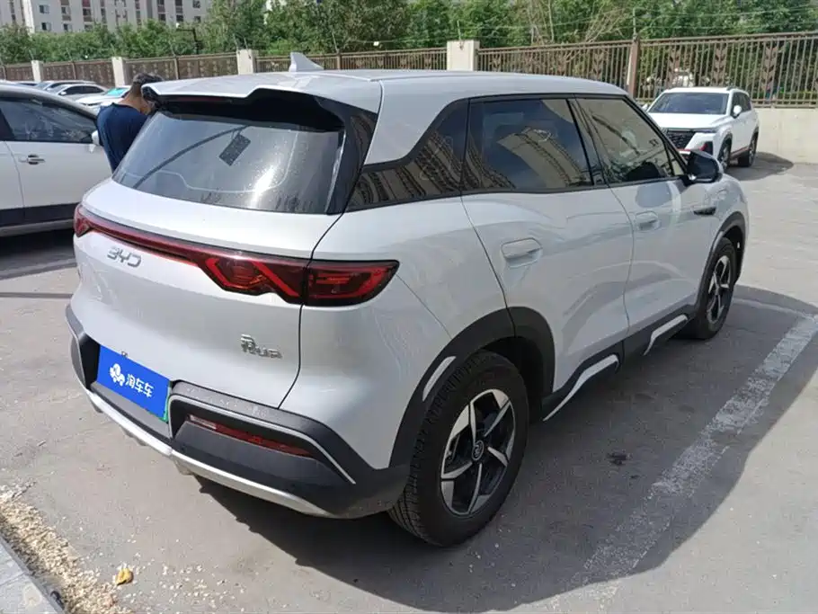 BYD Yuan UP 2024 401KM Vitality Edition фото 3