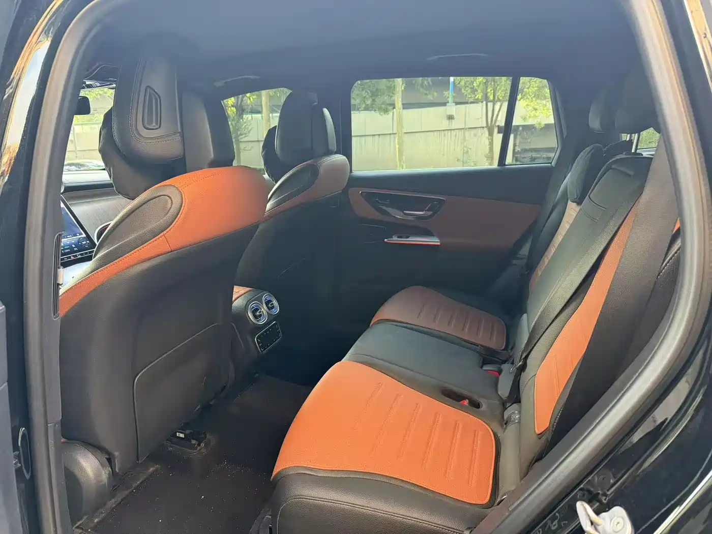 Mercedes-Benz GLC 2023 Facelift GLC 300 L 4MATIC Sport 7-Seater фото 9