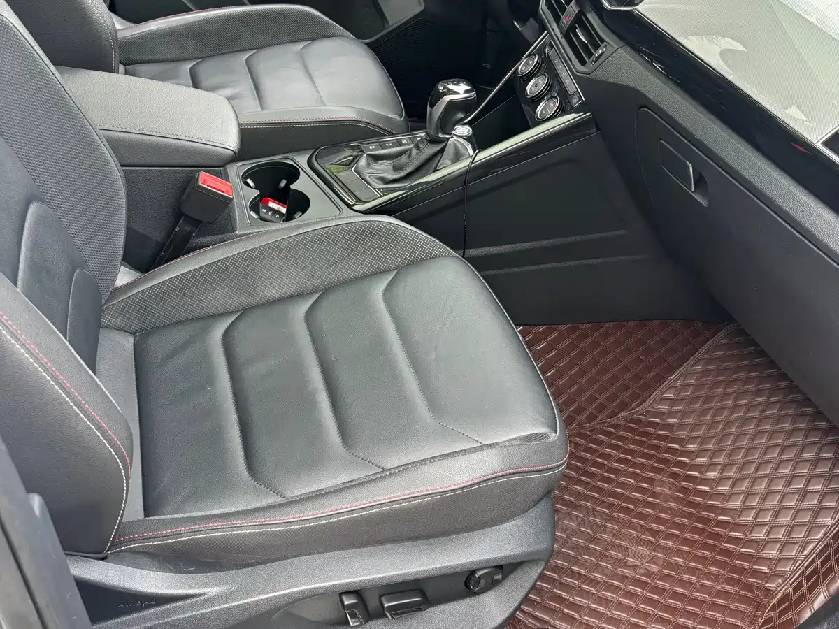 Volkswagen Tayron 2019 330TSI 2WD Luxury China VI фото 7