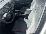 Фото 4 - Geely Binrui
