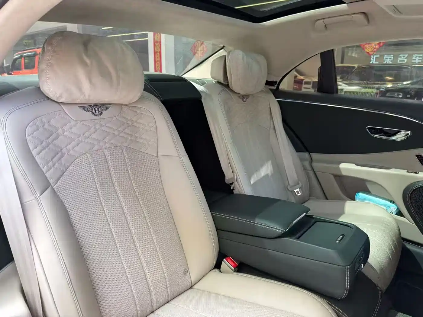 Bentley Flying Spur 2025 2024 V8 Edition 8