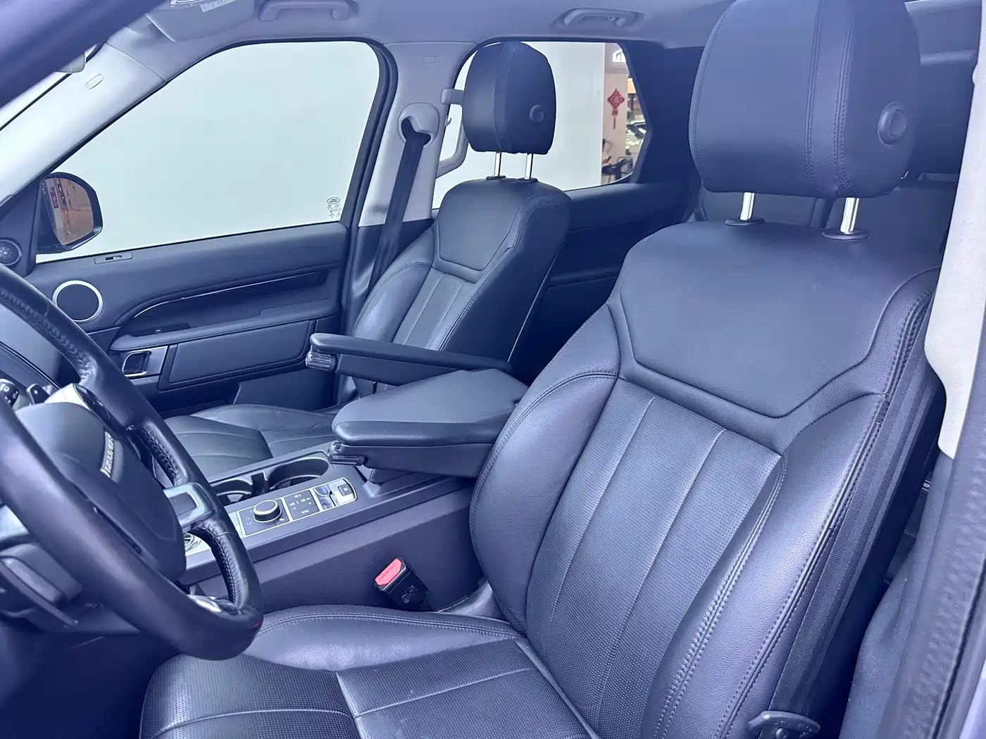 Land Rover Discovery 2020 3.0 SC V6 SE фото 13