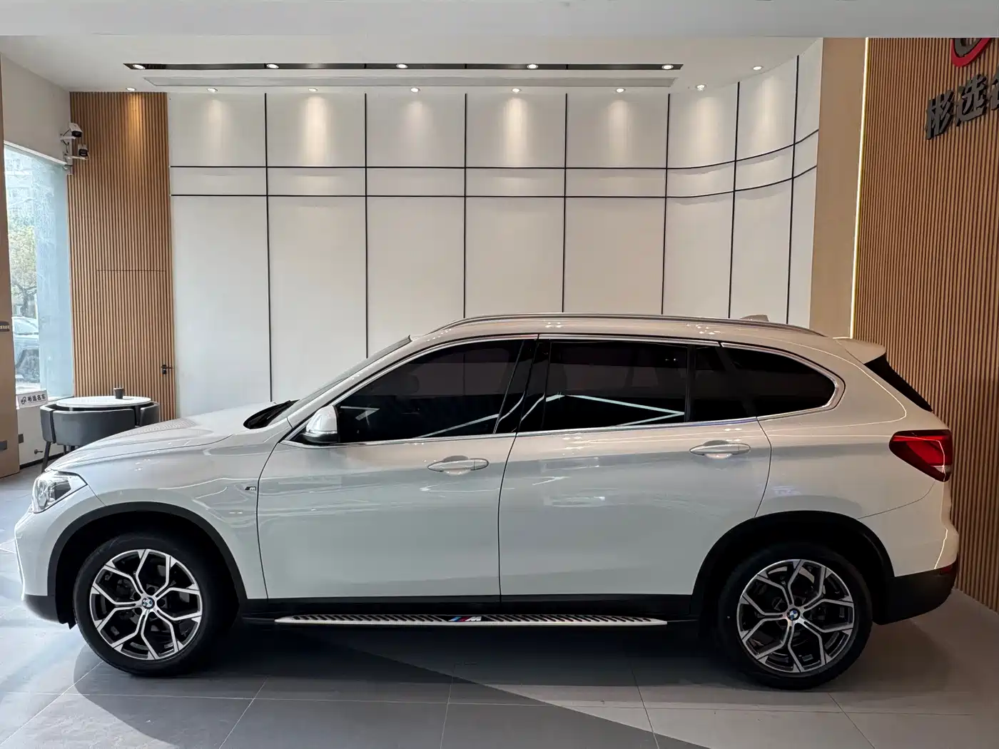 BMW X1 2020 sDrive20Li Premium Edition фото 4