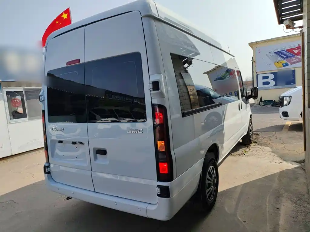 Jiangling JMC Fushun 2025 2025 Model 2.0T 6MT Diesel Medium Wheelbase Medium-High Roof Commercial MPV 7 Seats