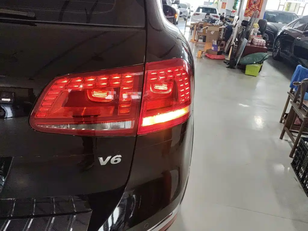 Фото 19 - Volkswagen Touareg