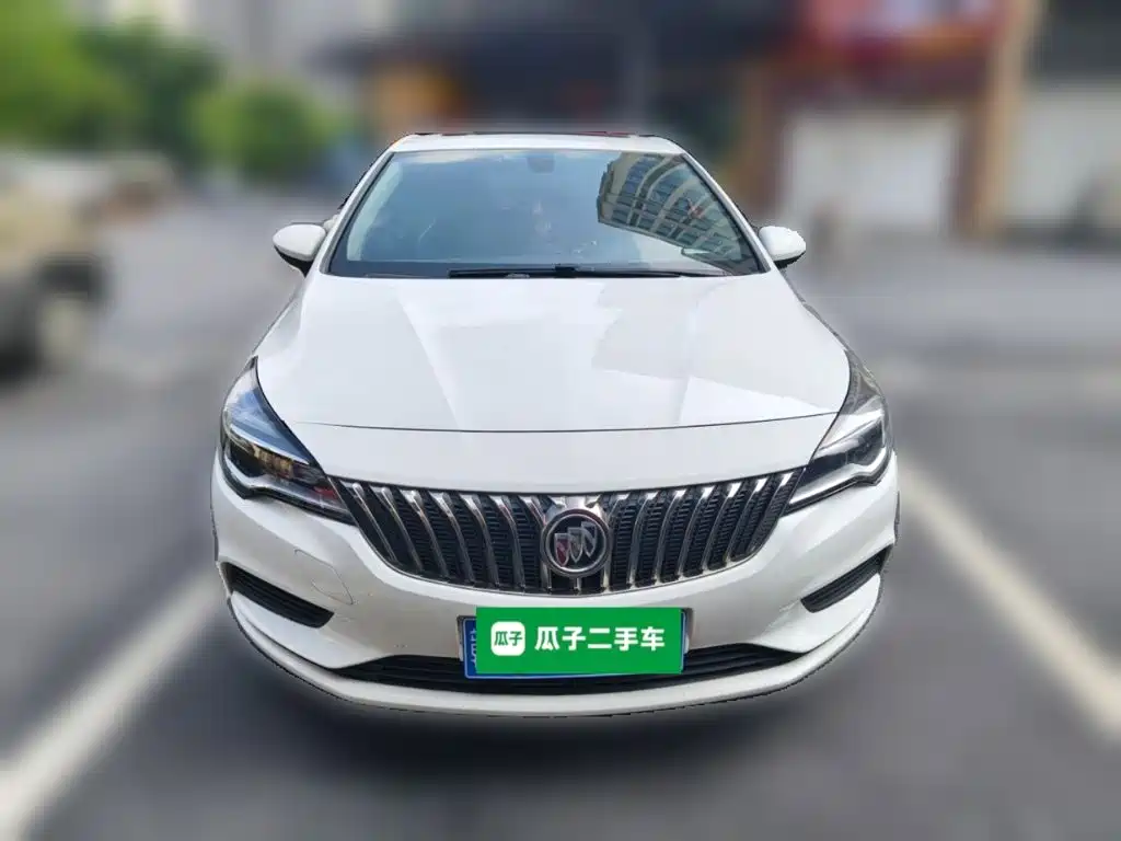 Фото 3 - Buick Verano