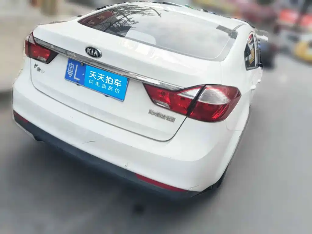 Фото 2 - Kia K3