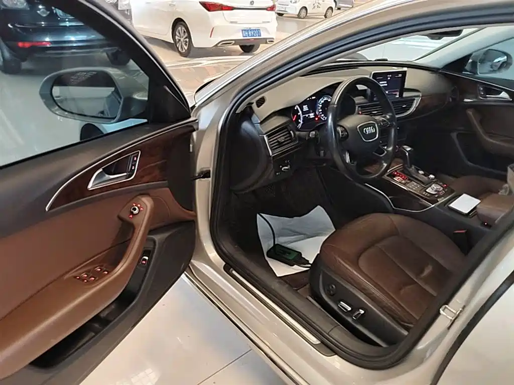 Audi A6L 2016 30 FSI Comfort фото 16