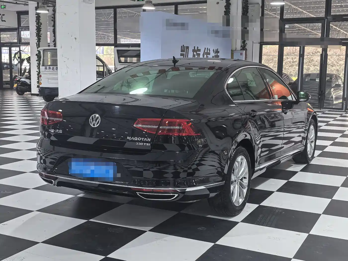 Volkswagen Magotan 2019 330TSI DSG Luxury Class China VI фото 15
