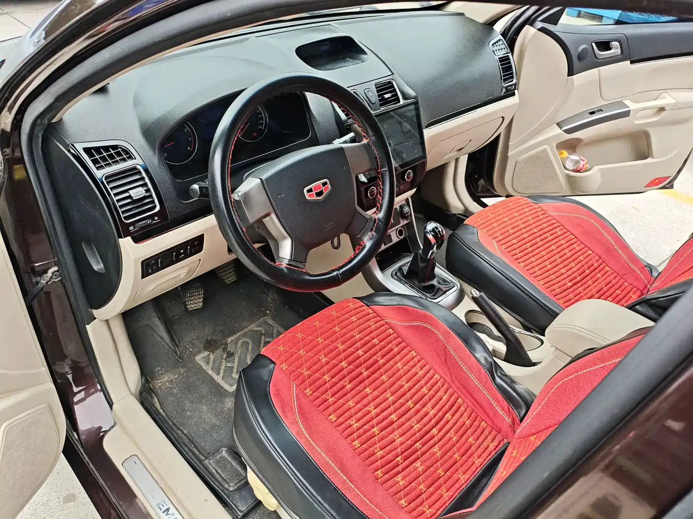 Geely Classic Emgrand 2013 2013 Sedan 1.5L MT Elite