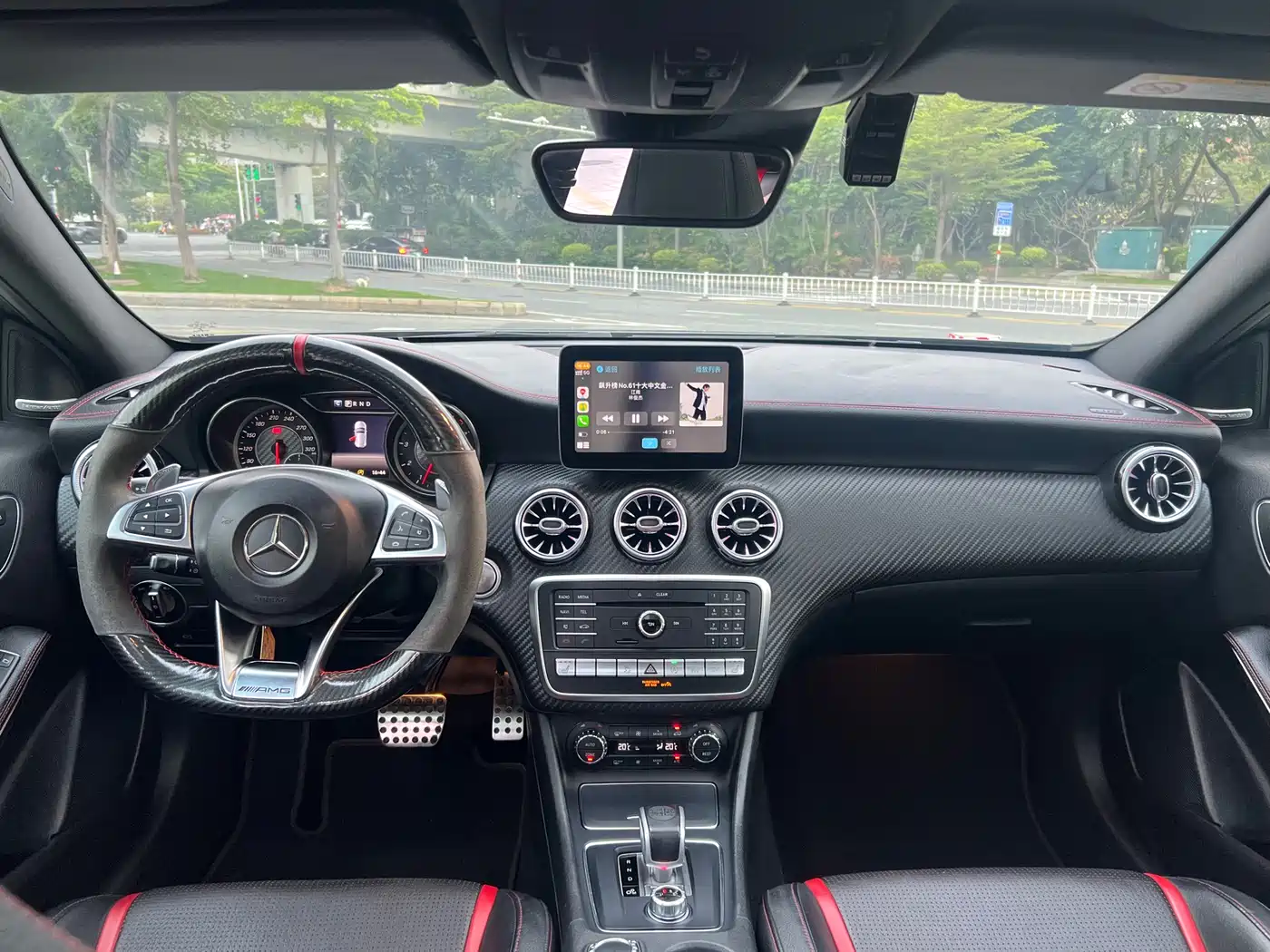 Mercedes-Benz A-Class AMG (Import) 2017 Facelift AMG A 45 4MATIC China VI фото 7