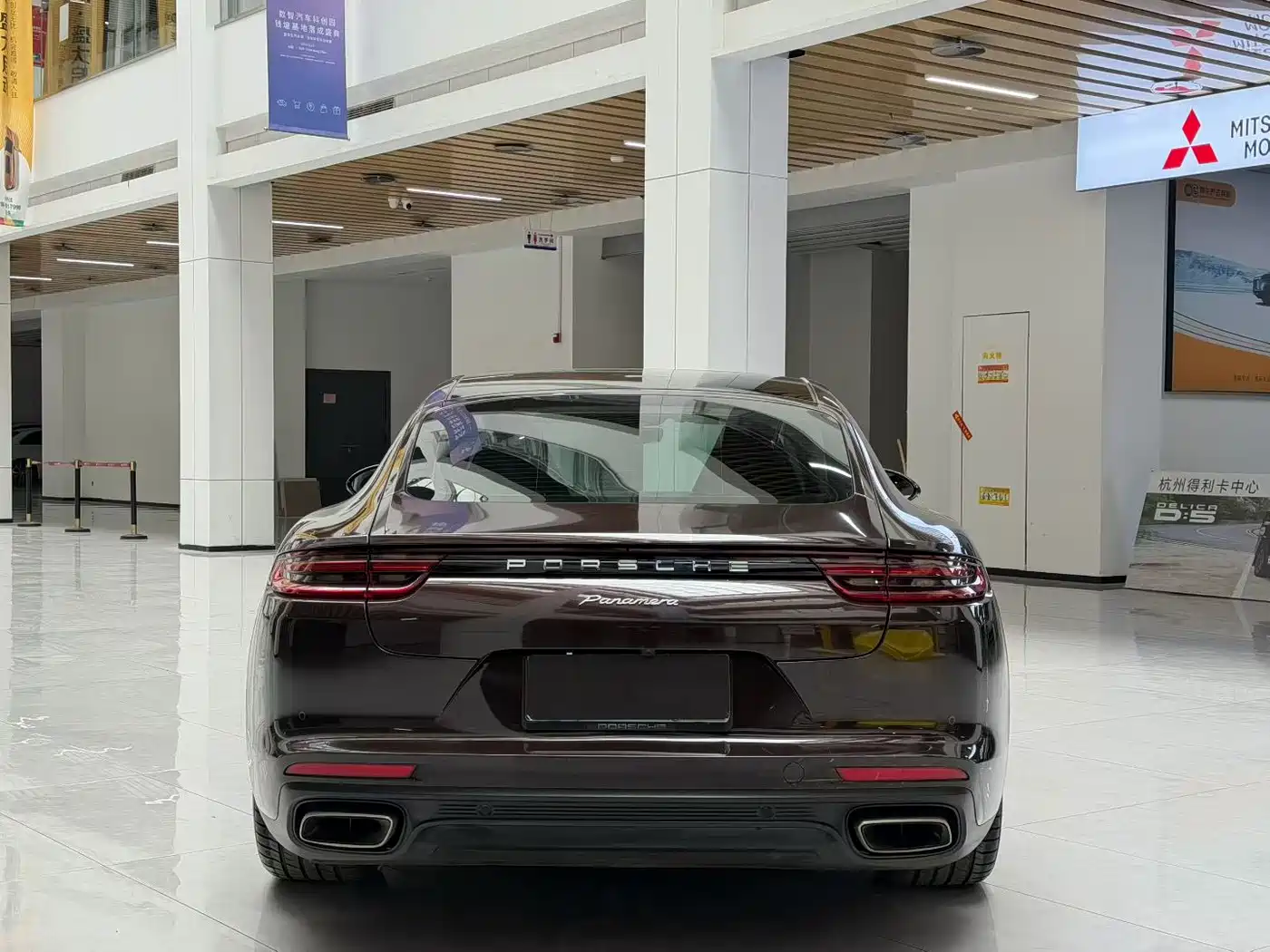 Porsche Panamera 2017 Panamera 3.0T фото 3