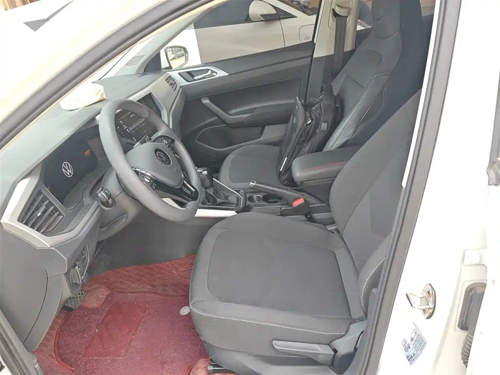 Volkswagen Polo 2023 Facelift Plus 1.5L Auto Joyful Living Edition фото 15