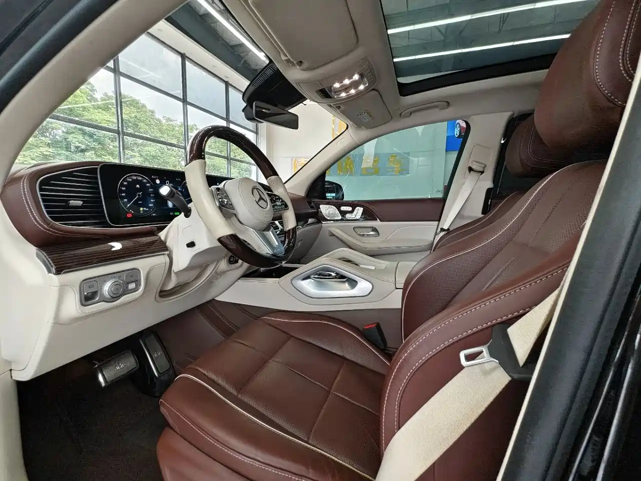 Mercedes-Benz Maybach GLS 2022 GLS 480 4MATIC фото 12