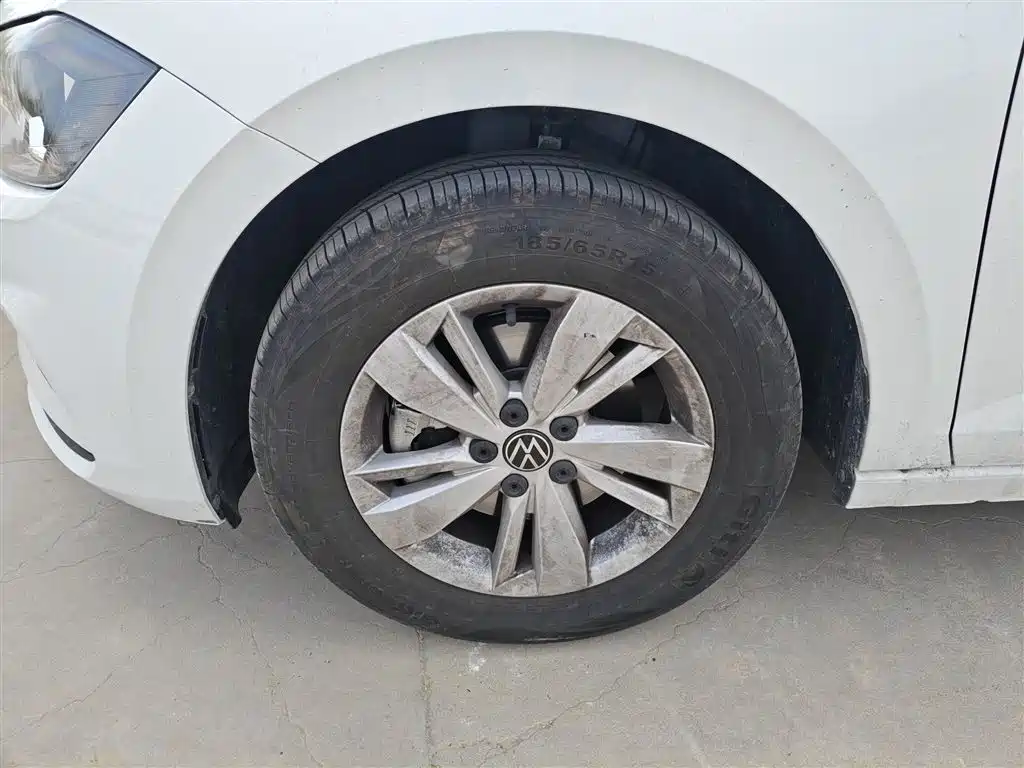 Volkswagen Polo 2023 Facelift Plus 1.5L Auto Joyful Living Edition фото 23