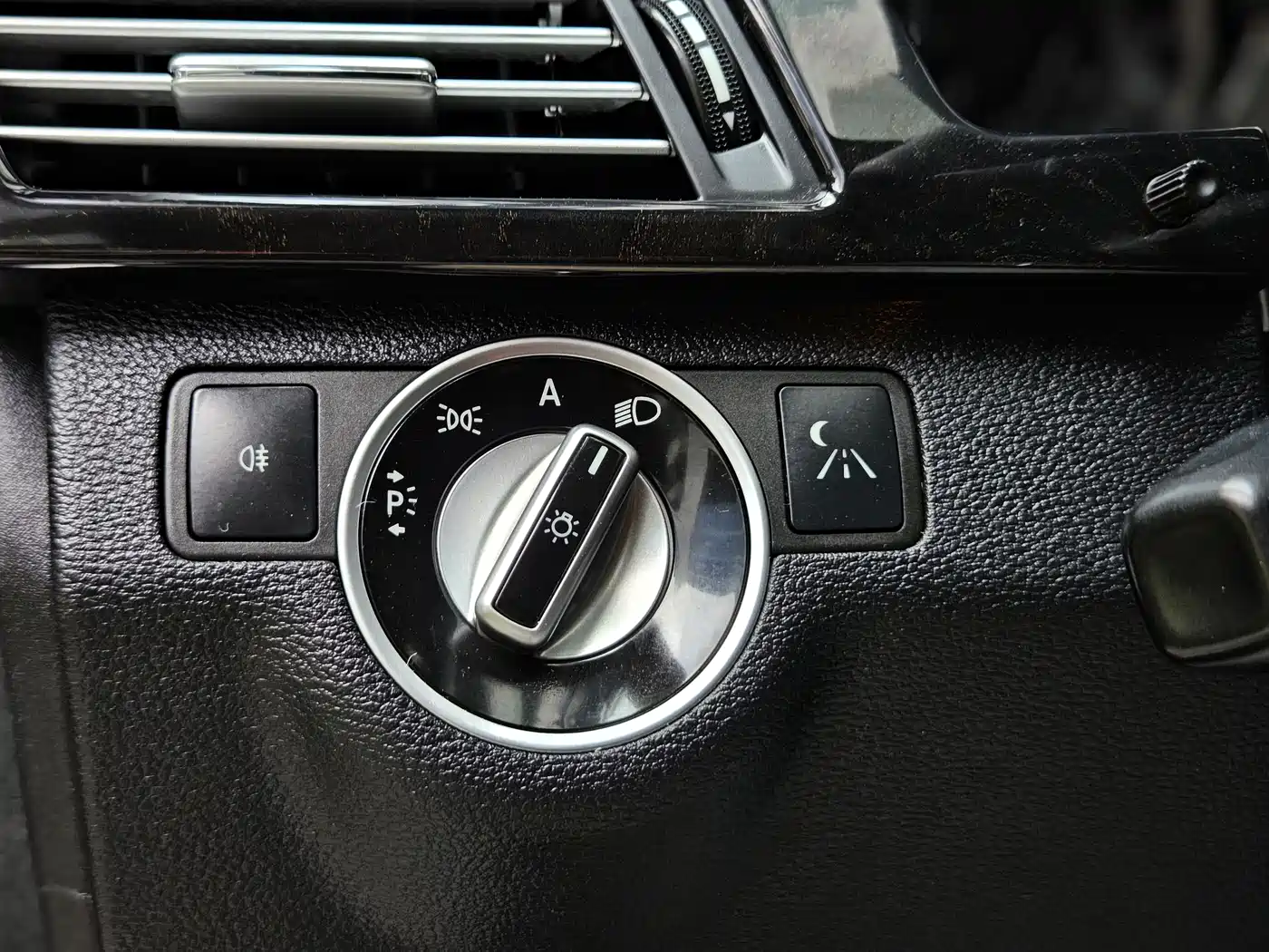 Mercedes-Benz E-Class 2011 E 300 L Fashion Premium фото 16