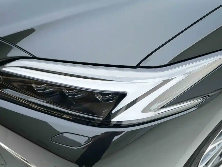 Lexus ES 2025 2025 200 Ultimate Edition